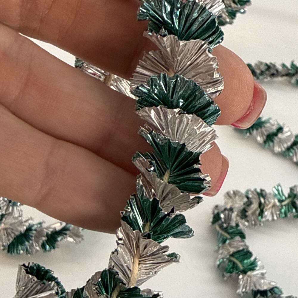 Vtg Tinsel Christmas Garland 1 Strand Almost 21’ Green Silver Twisted Foil READ